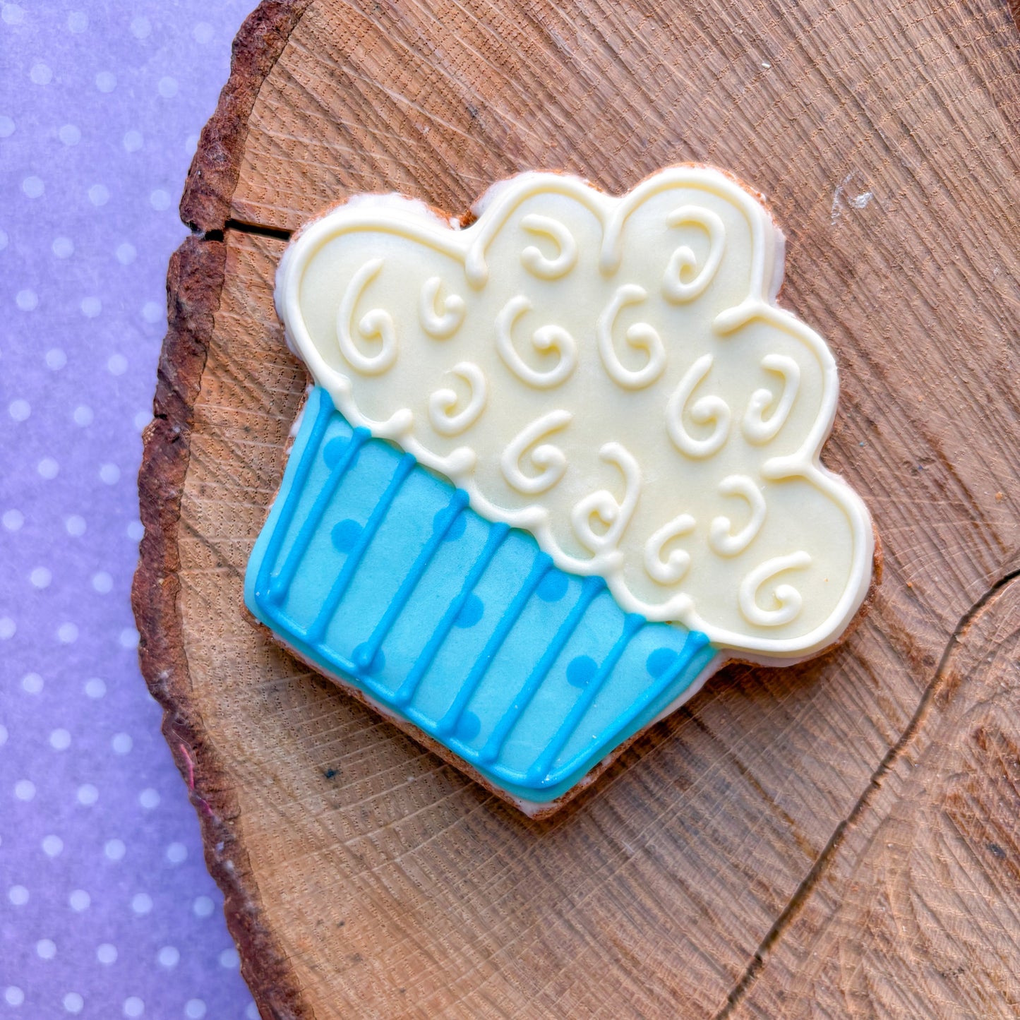 Nelson's Treats Birthday Cupcake Biscuit | Blue & Pink