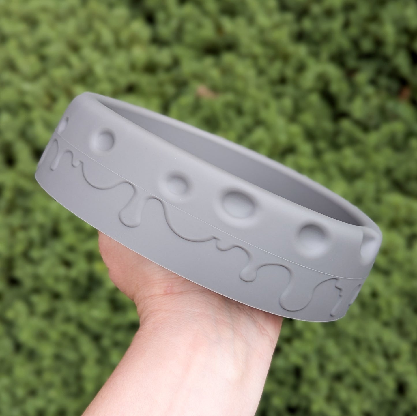 "Crater Melt" Slow Feeder Bowl | Stone