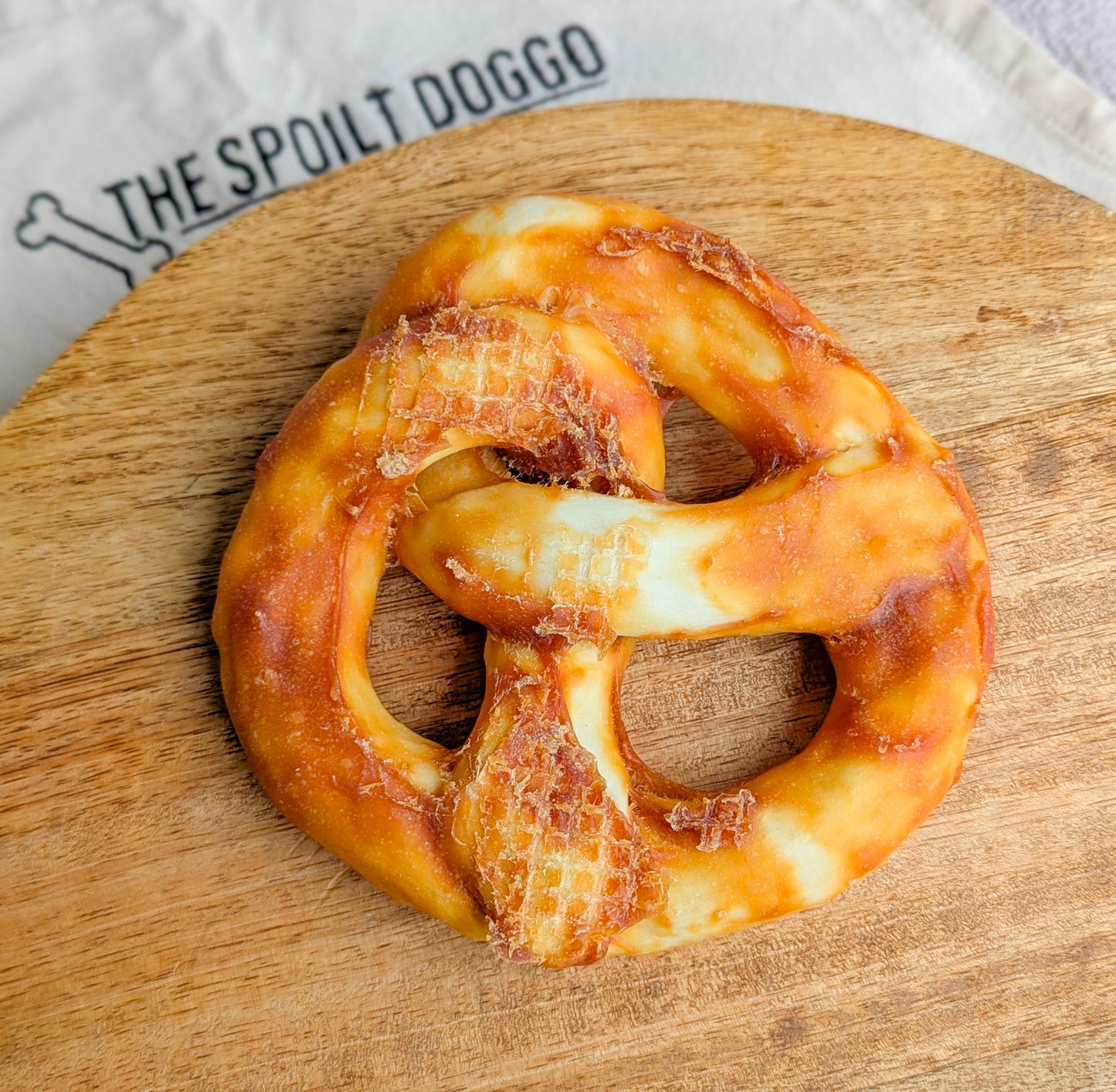 Chicken Coated Collagen Pretzel