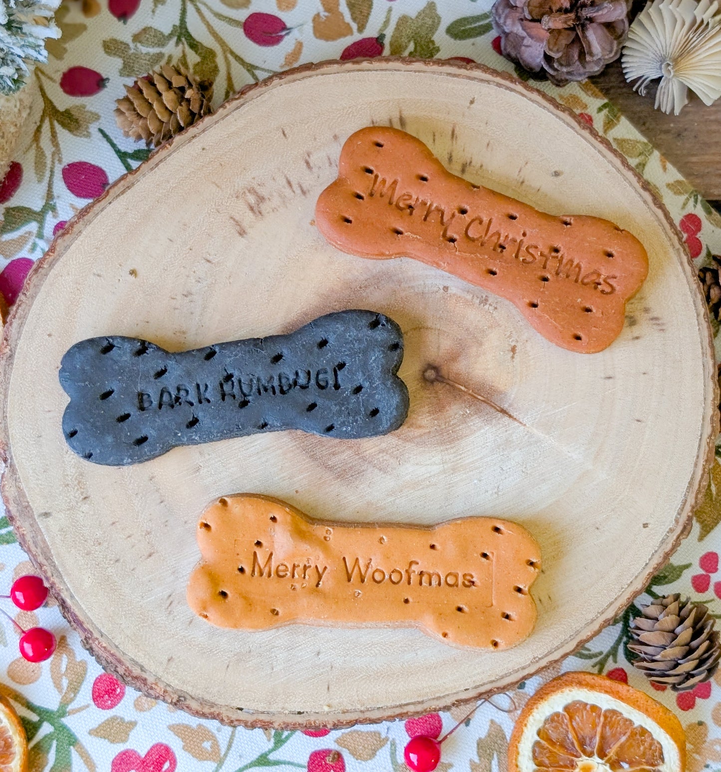 Apawtiser | Christmas Slogan Bone Biscuits