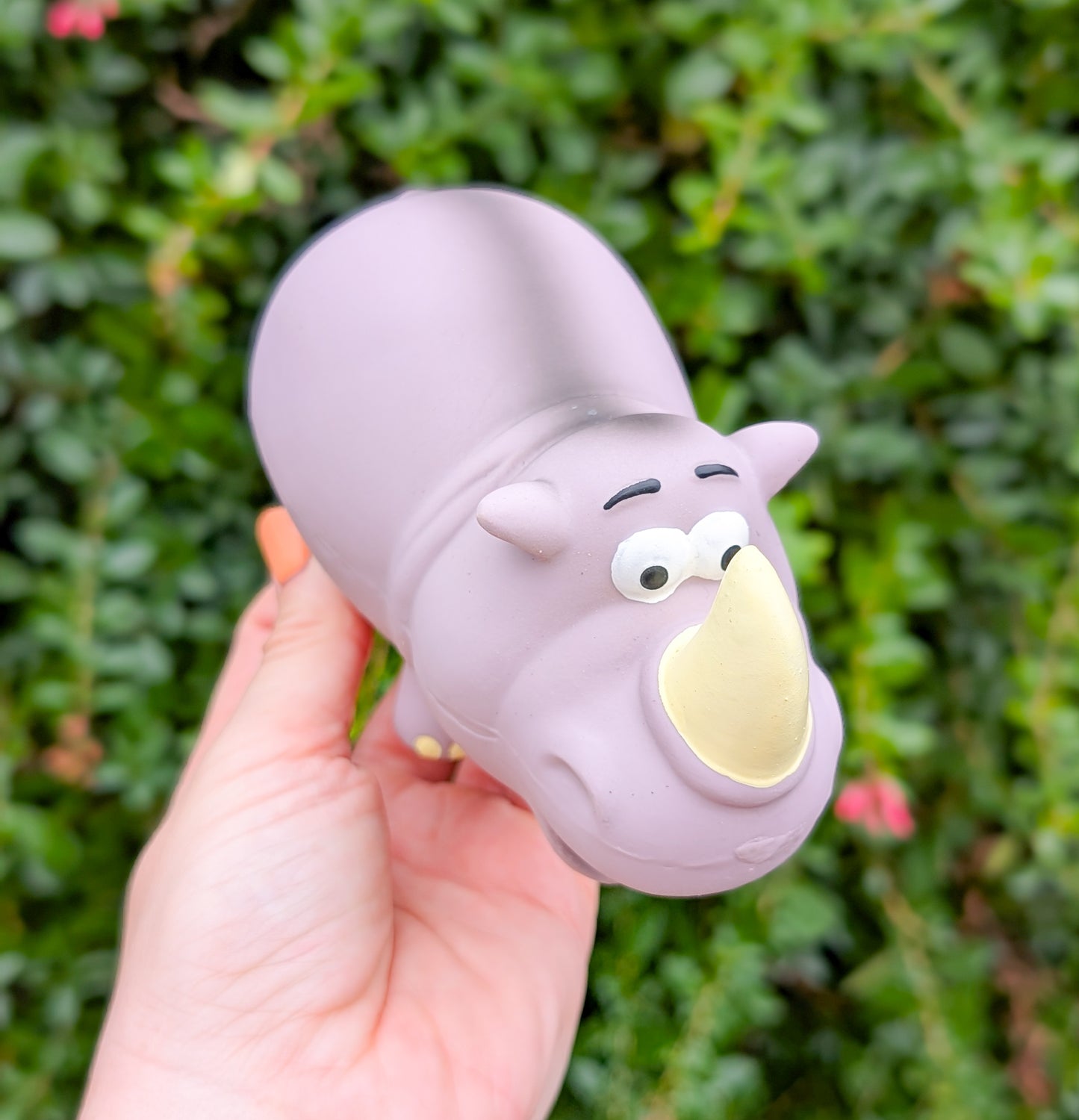 Latex Grunting Rhino ๐ฆ