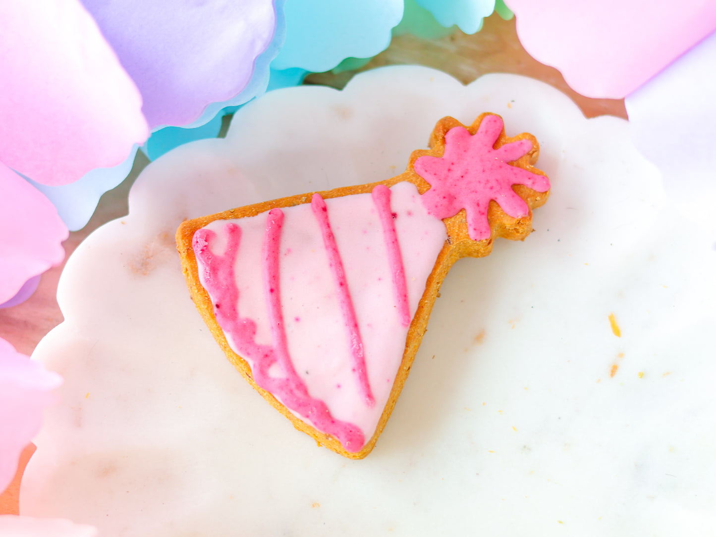 Birthday Hat Iced Biscuit
