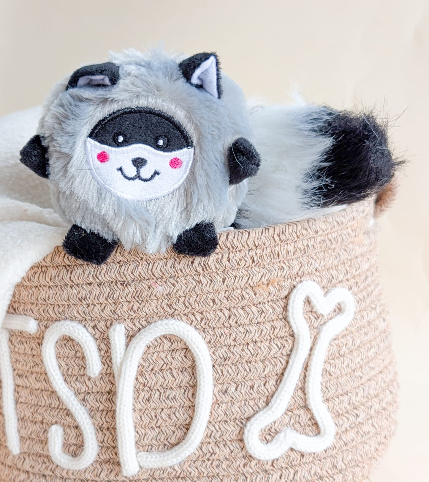 ZippyPaws Bushy Throw Toys
