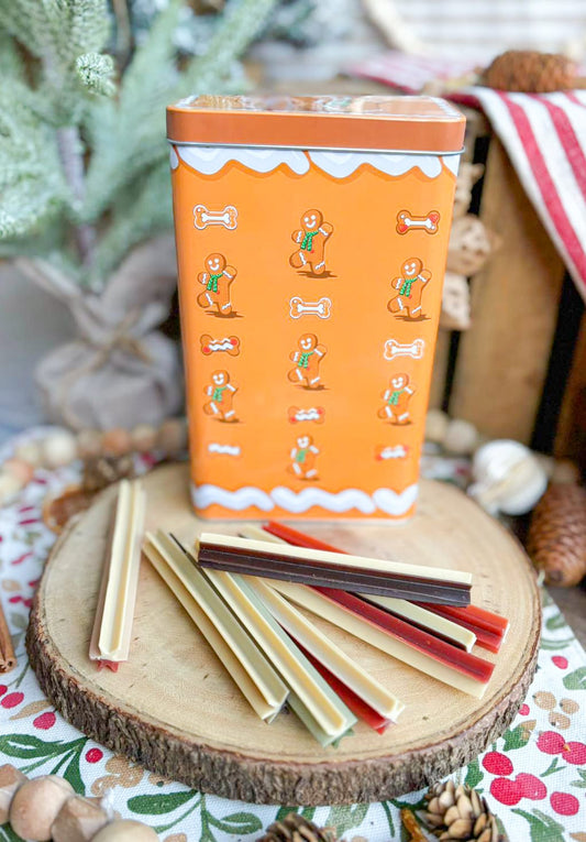 Gingerbread Wishes Treat Tin Filled With *40* Chicken & Veggie Star Sticks