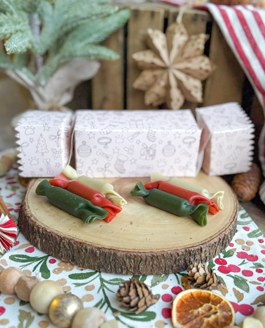 The Spoilt Doggo's Deluxe Christmas Crackers | 8 Varieties