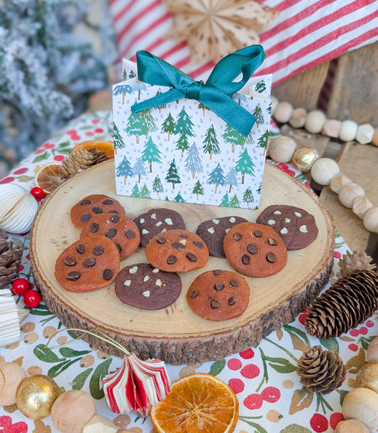 'Winter Wonderland' Gift Box Filled With Meaty Christmas Cookies