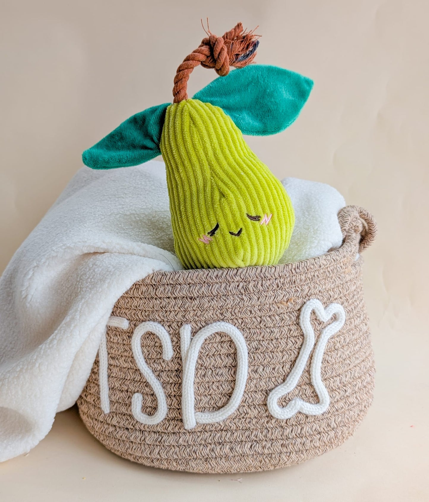 ZippyPaws Crinkle Crops | Miss Pear