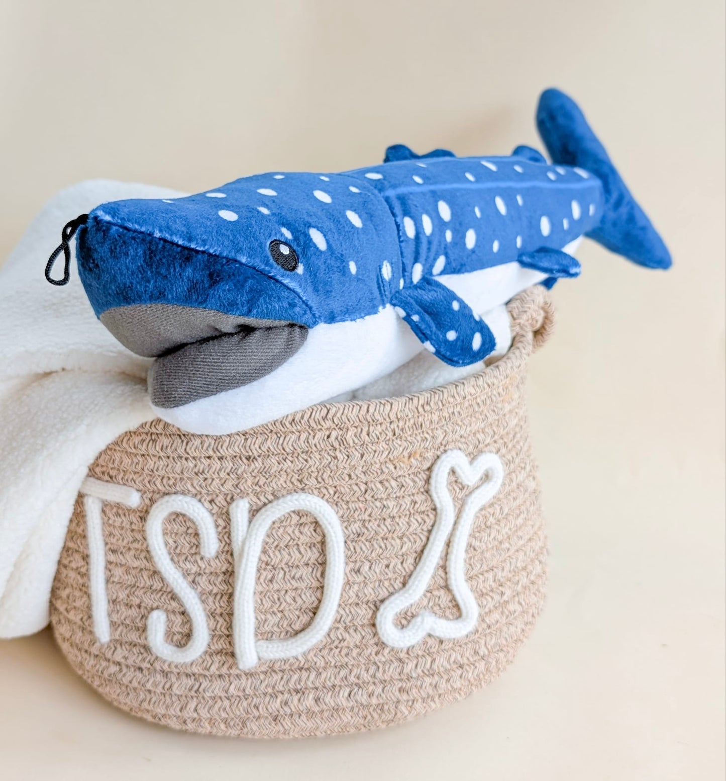 Örva Cuddle & Snuffle Basking Shark
