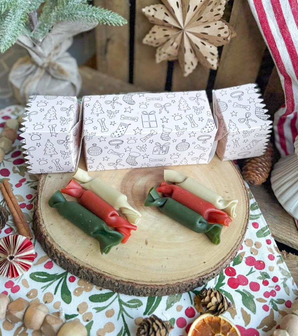 The Spoilt Doggo's Deluxe Christmas Crackers | 8 Varieties