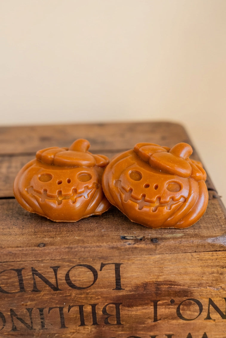 "Gourd Help Us!" Jack O'Lantern Veggie Chews