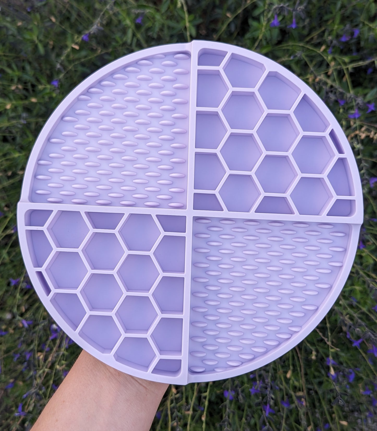 Hexagon Lick Mat Lilac