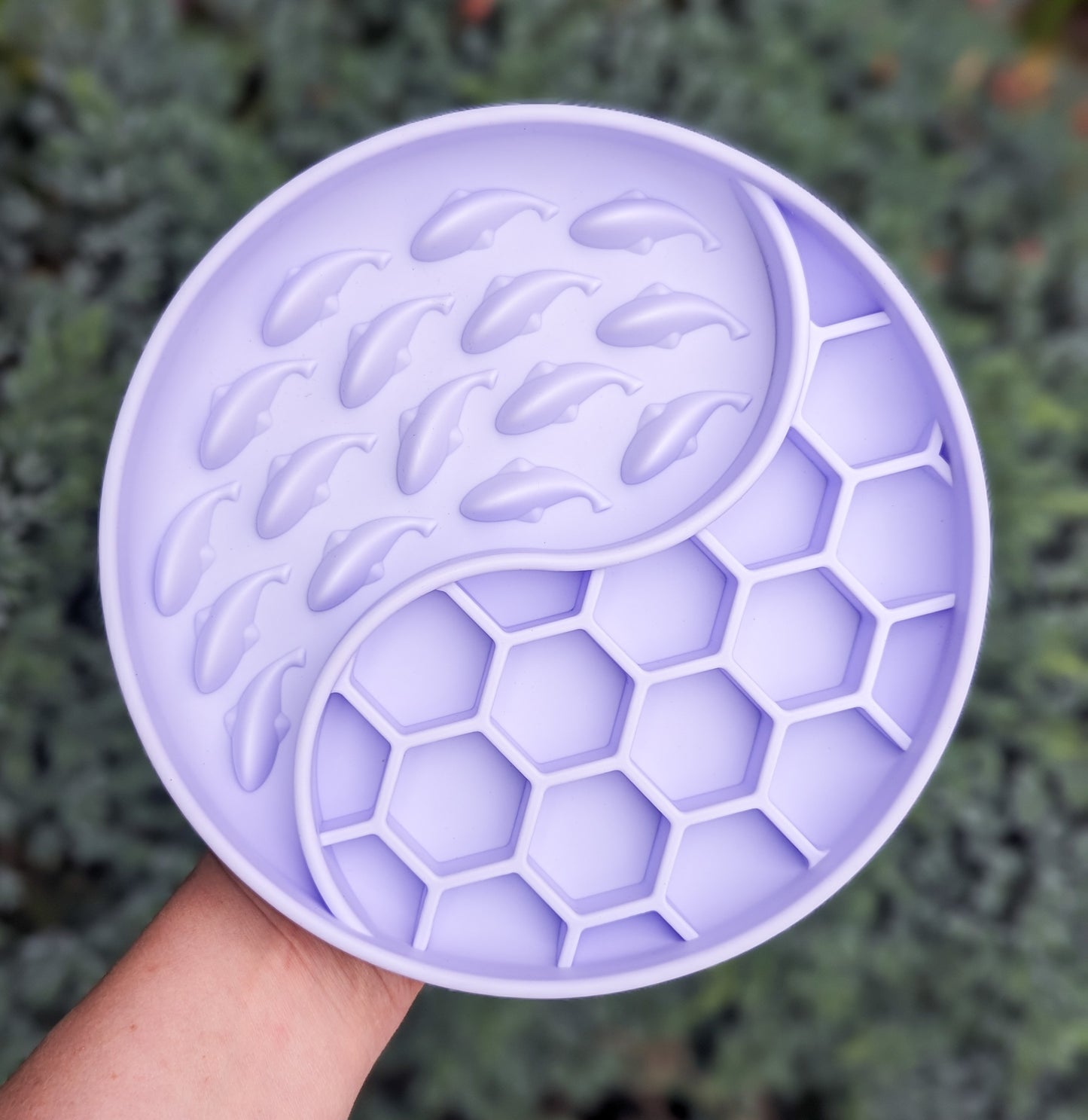 Honeycomb Dreams Slow Feeder Bowl | Lilac