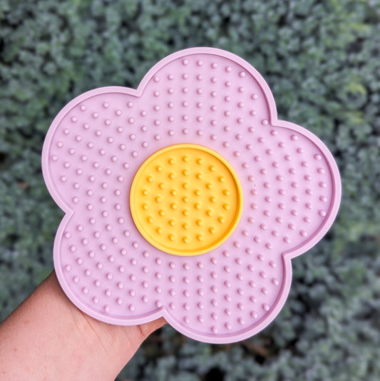 Small Flower Lick Mat | Lilac