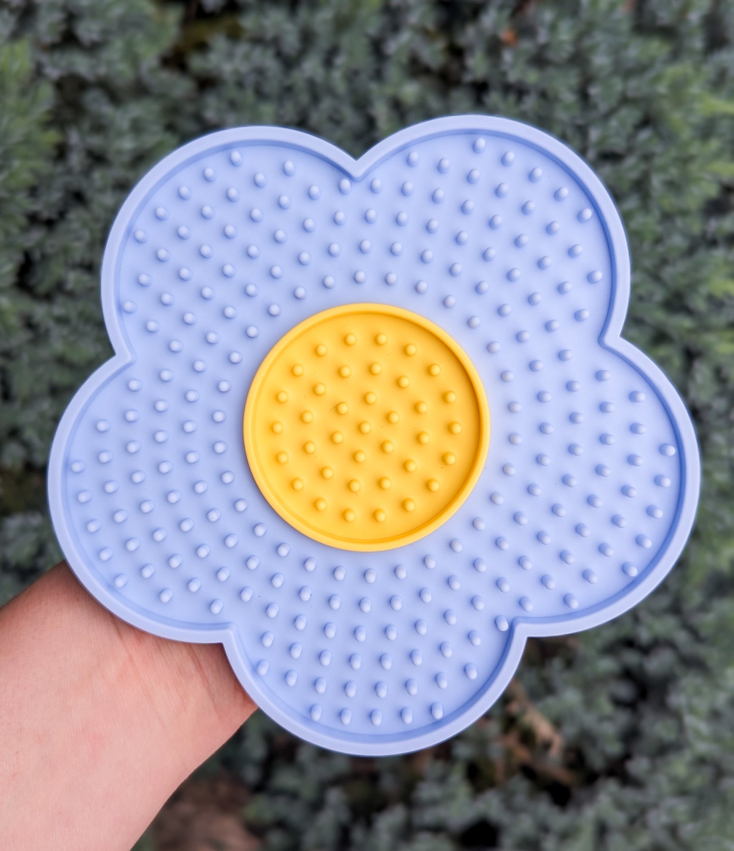 Small Flower Lick Mat | Sky