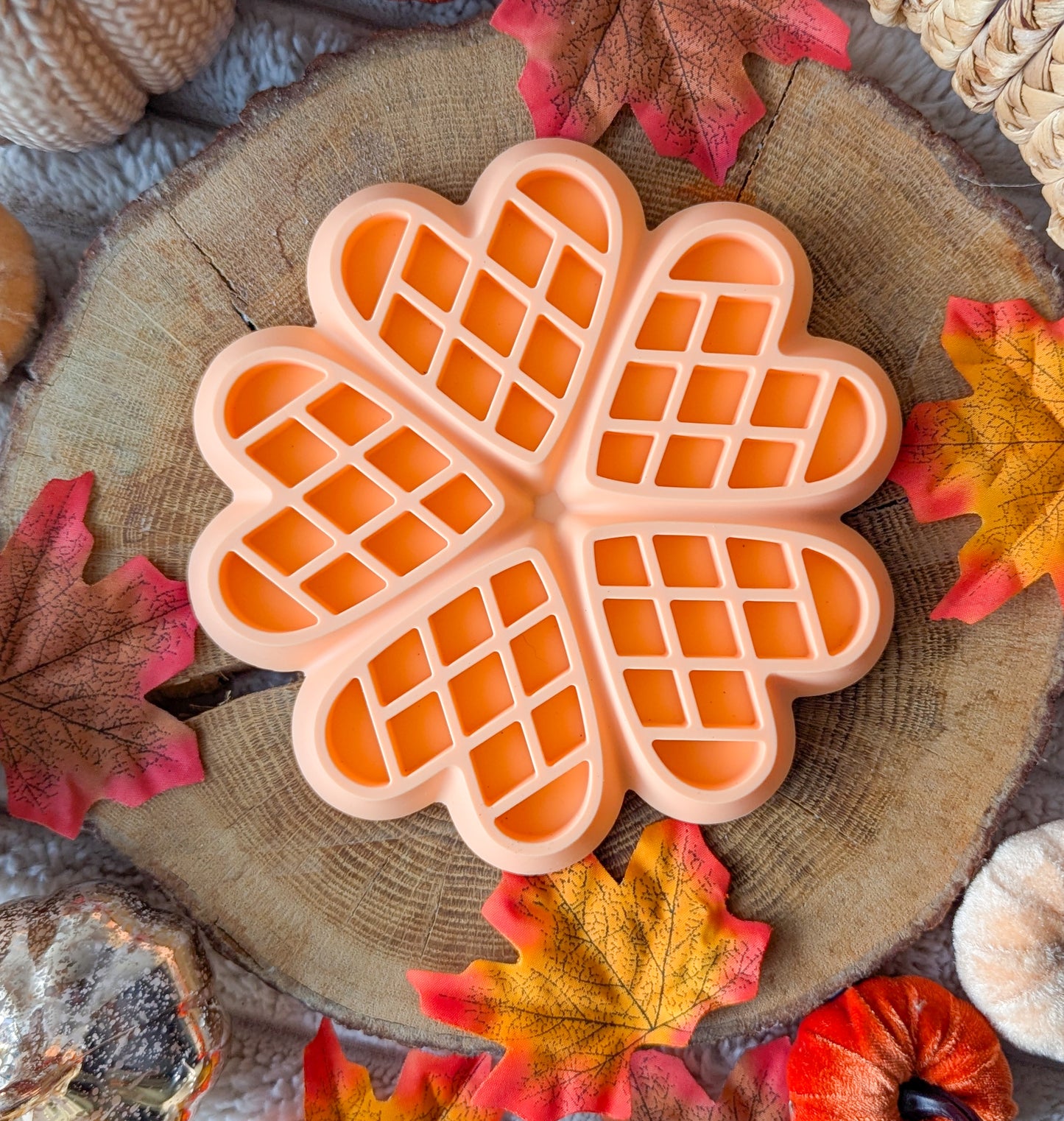 Autumnal Enrichment | Waffle Flower Heart Slow Feeder | Peach