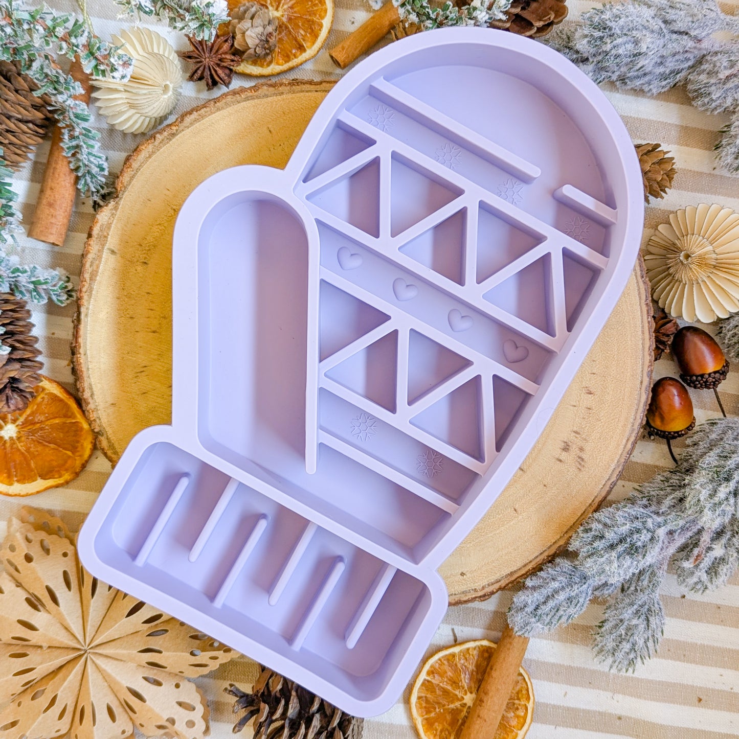 Merry Mitten | Enrichment Slow Feeder & Lick Mat