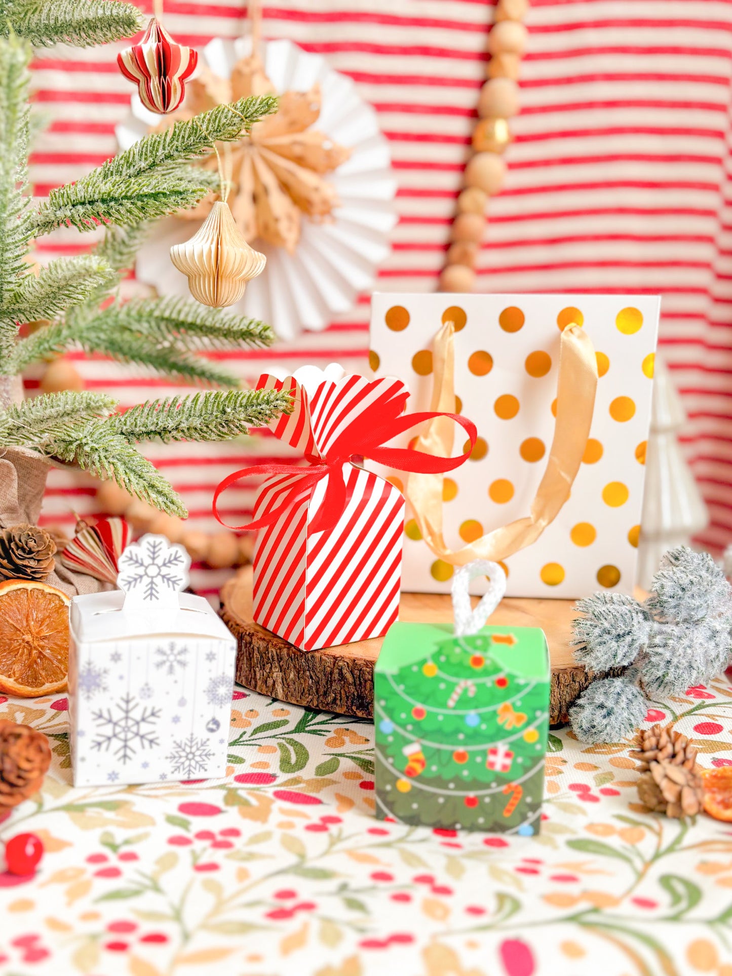 🎁🎄 FESTIVE FRIDAY FROLIC | OUR BEST FIVER FRIDAY OF THE YEAR! 🎄🎁