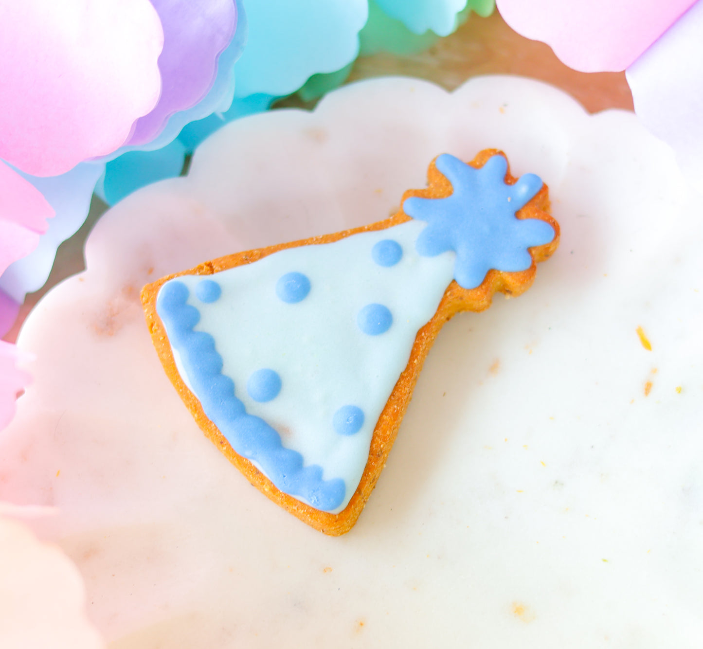Birthday Hat Iced Biscuit