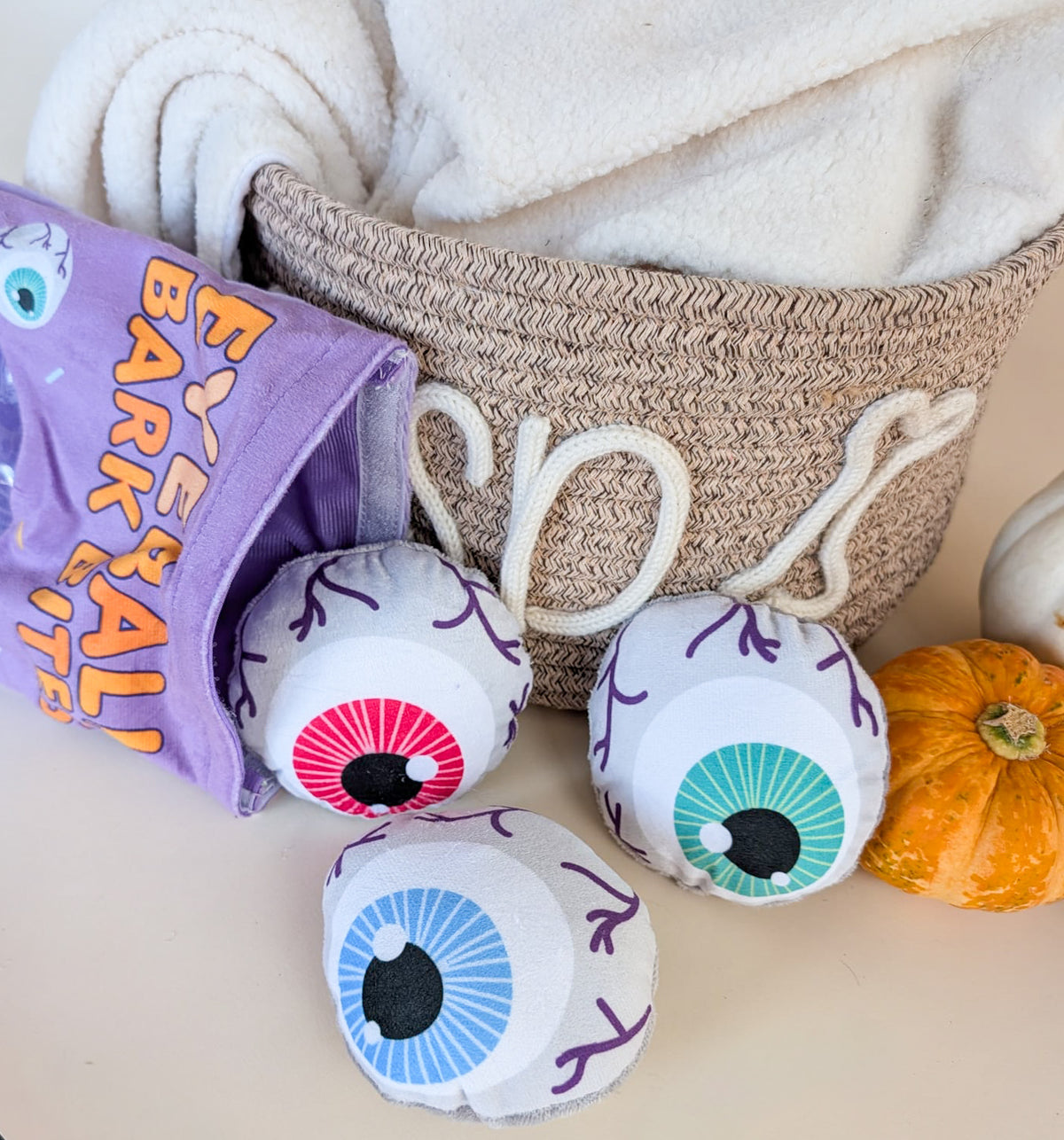 "Eyeball Bark Bites" Hide & Seek Toy