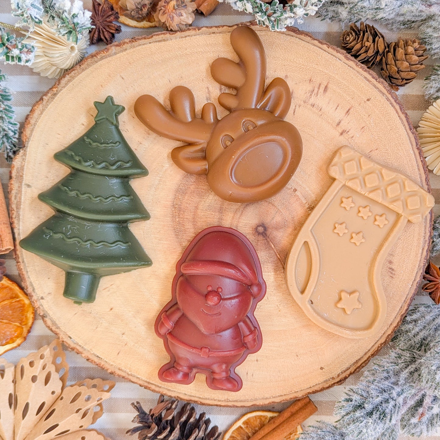 Christmas Winter Wonder Veggie Chews | Santa, Reindeer, Christmas Tree & Stocking *Contain Chicken