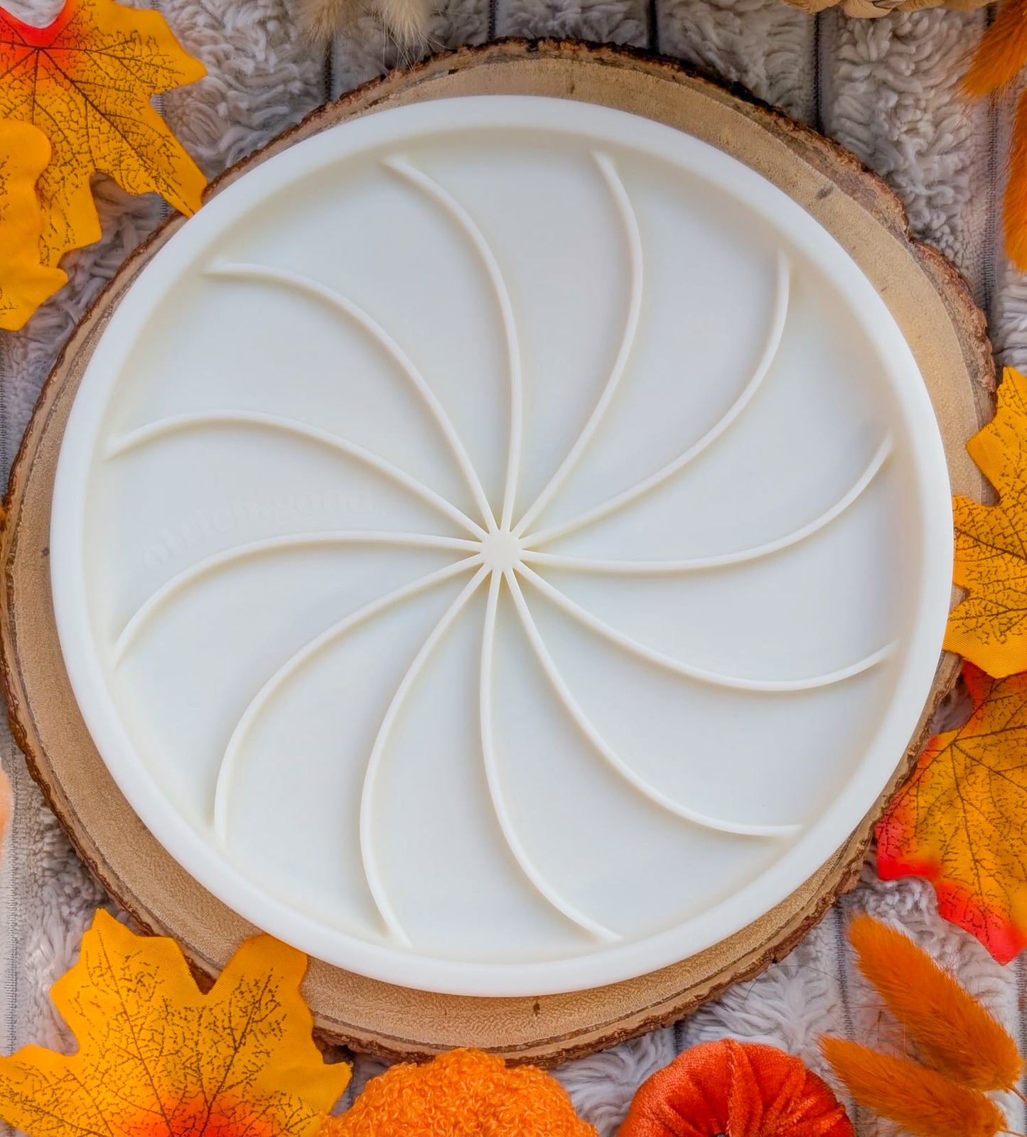 "Wheelies" Lick Mat & Lid | 2 Colours