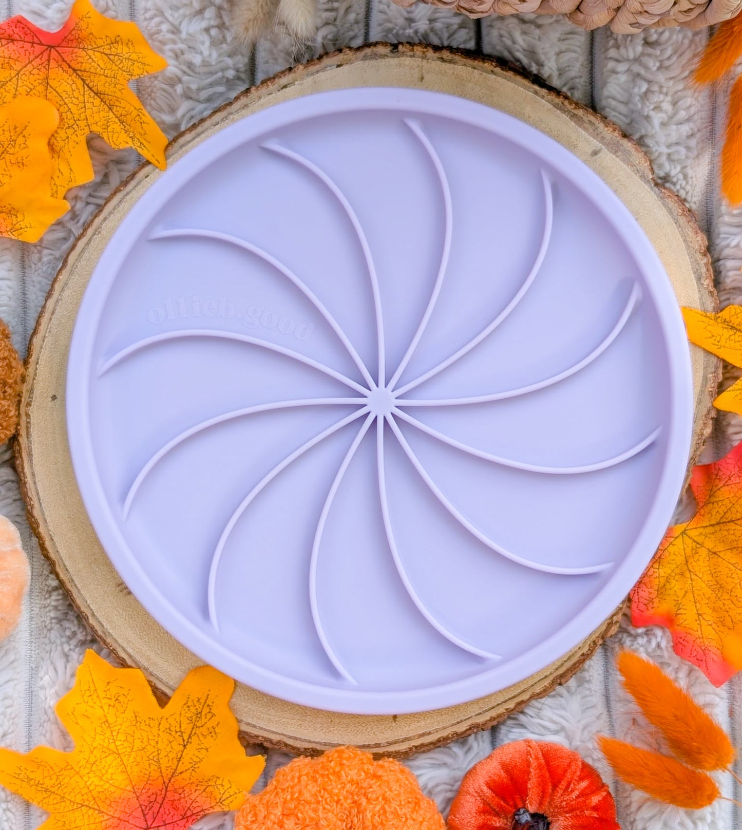 "Wheelies" Lick Mat & Lid | 2 Colours