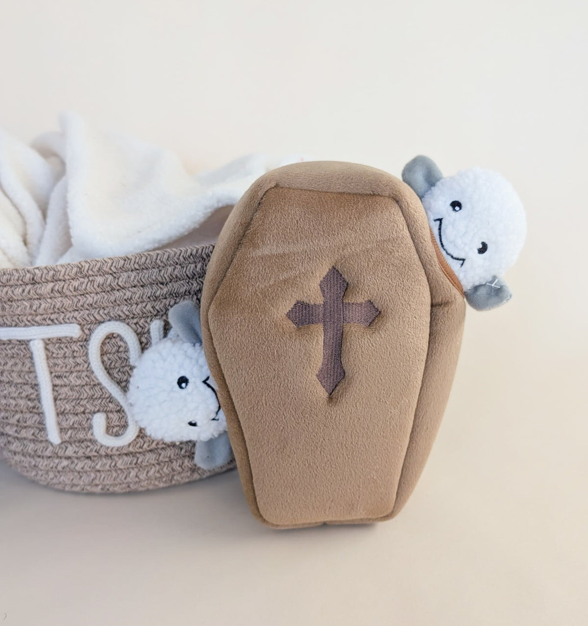 ZippyPaws Halloween Burrow® Coffin
