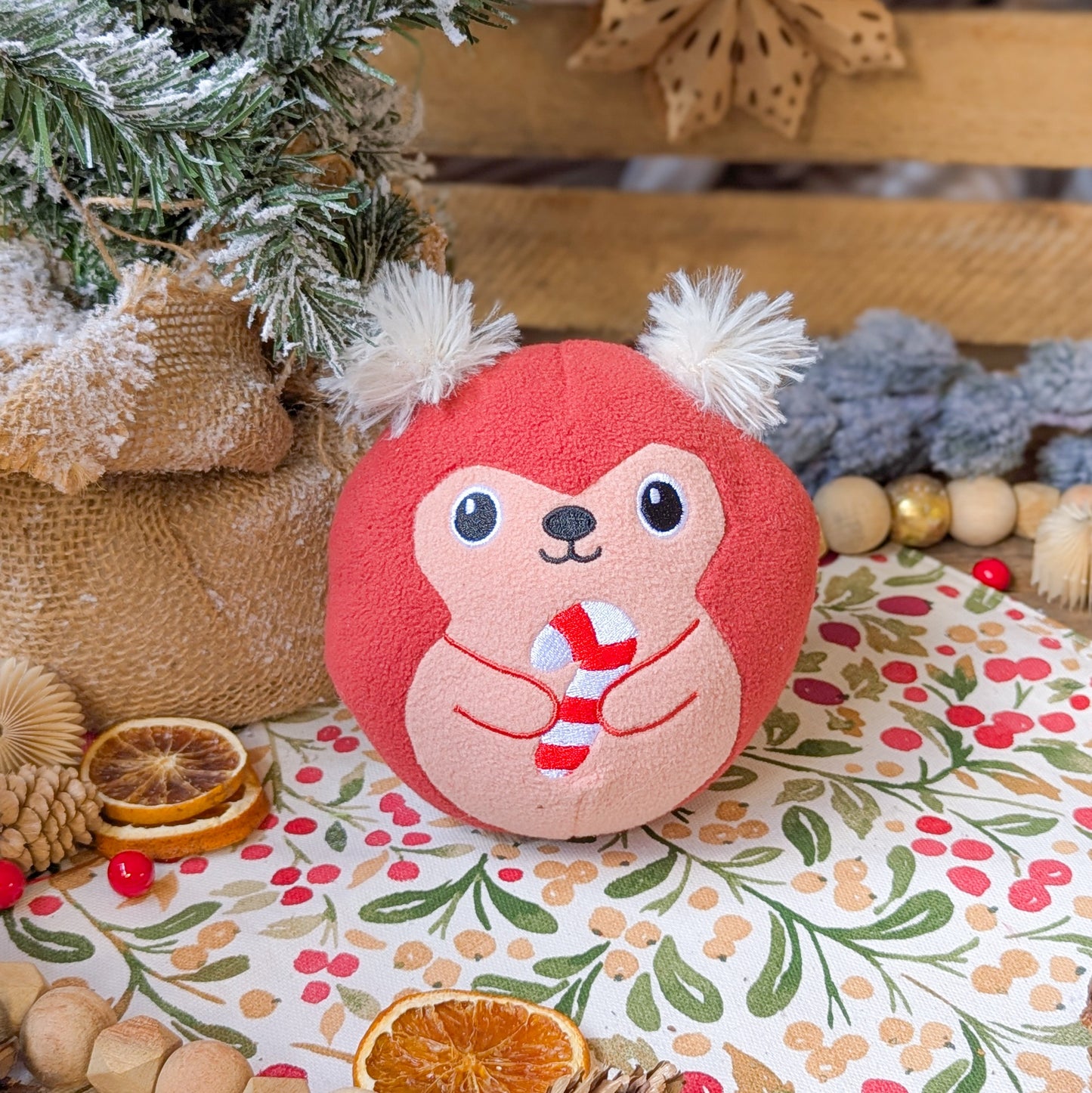 Great&Small Classic Christmas | Red Squirrel Ball
