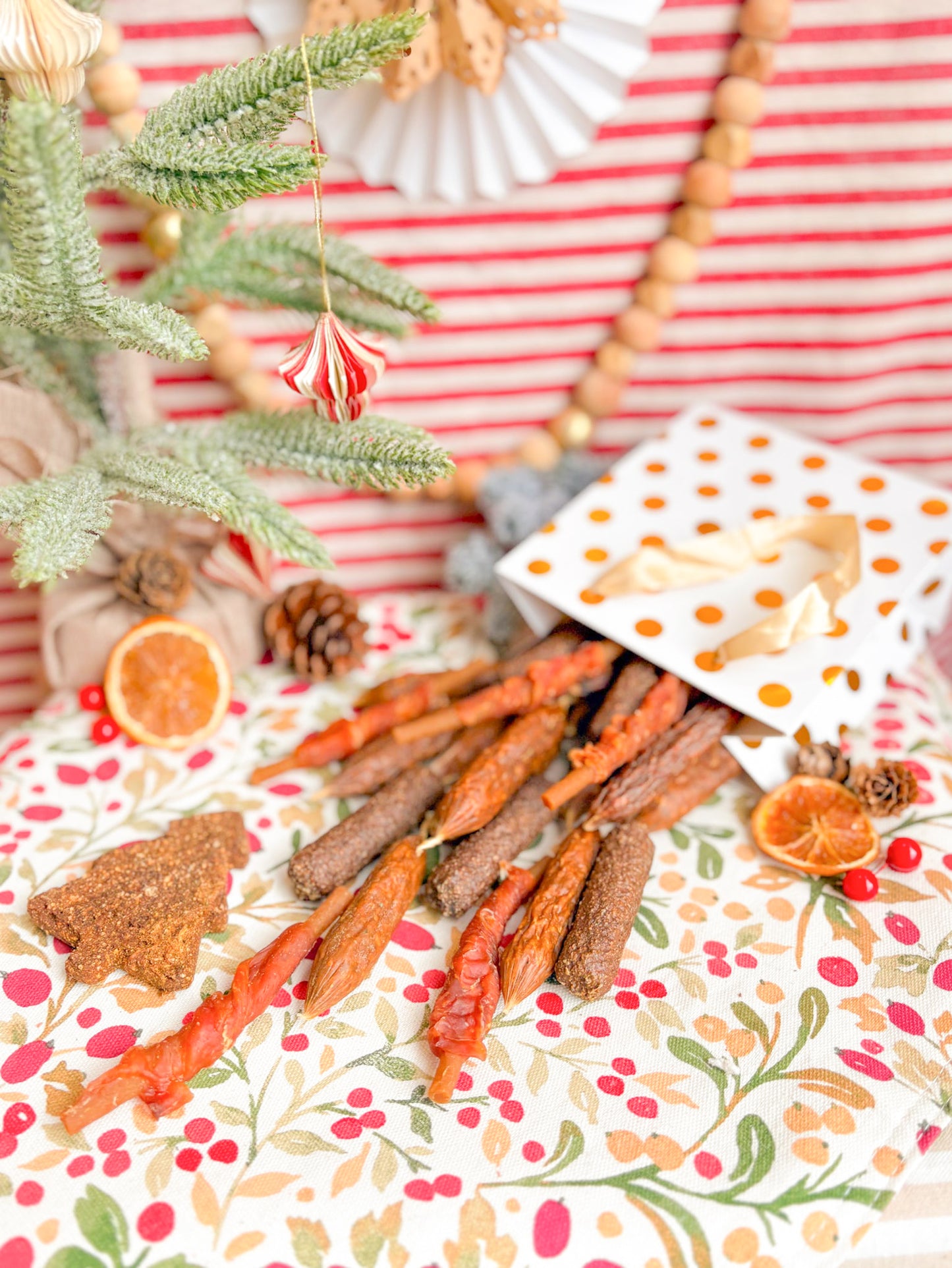 🎁🎄 FESTIVE FRIDAY FROLIC | OUR BEST FIVER FRIDAY OF THE YEAR! 🎄🎁